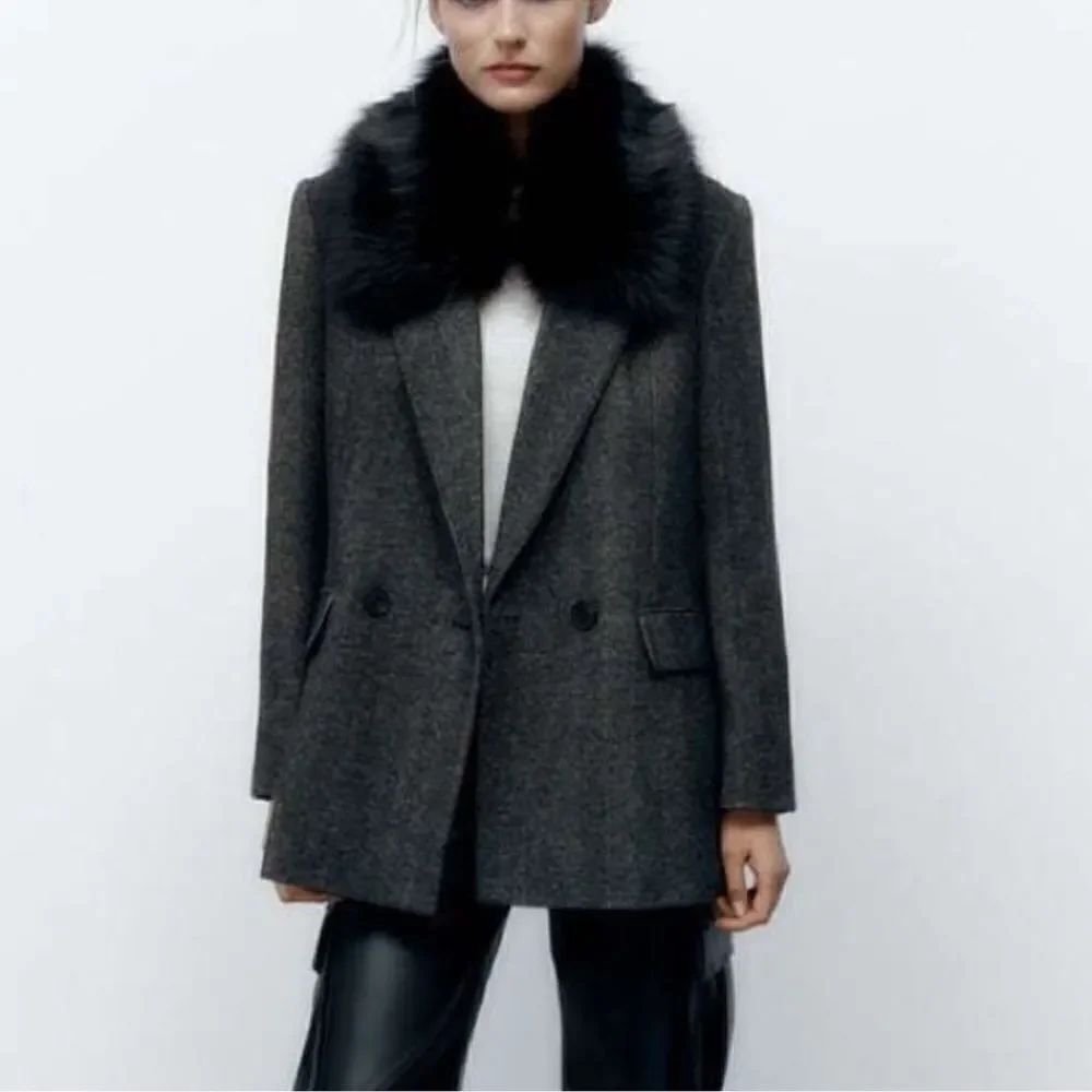 Zara Black/Gray Removable Faux Fur Collar Blazer/Jacket(Size Medium)